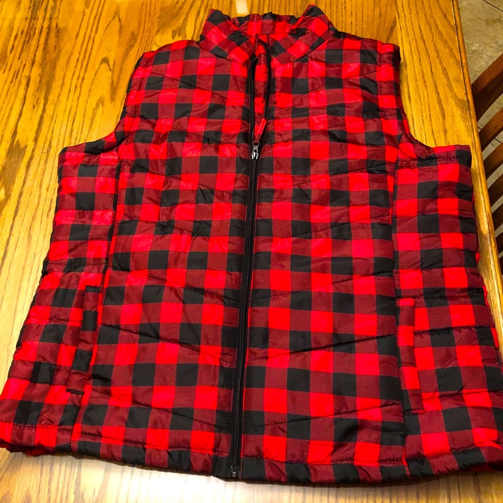 Men’s Buffalo plaid vest